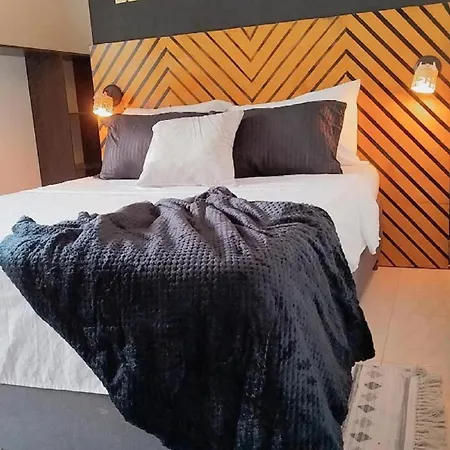 Habitacion Con Balcon Y Aire Acondicionado Frente Al Mar Bed & Breakfast *